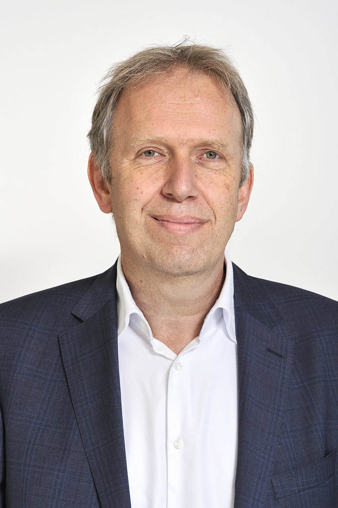Prof. dr. R.J. van Marum